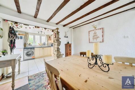 Dining To Kitchen