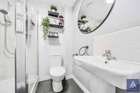 En-Suite Shower
