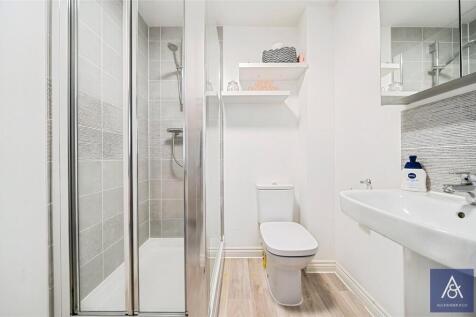 En-Suite Shower