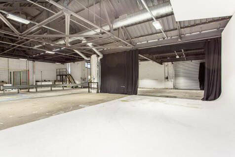 30-36 Bastwick St...