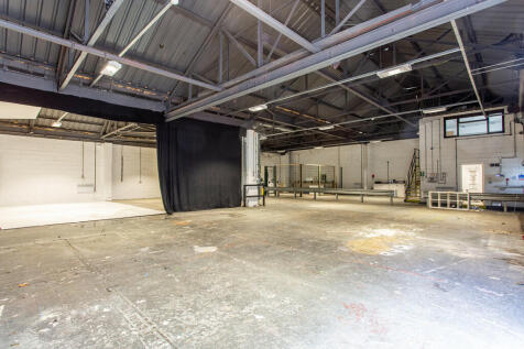 30-36 Bastwick St...