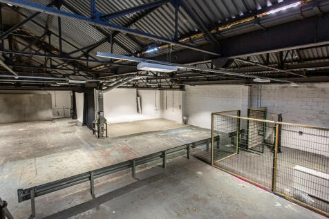 30-36 Bastwick St...