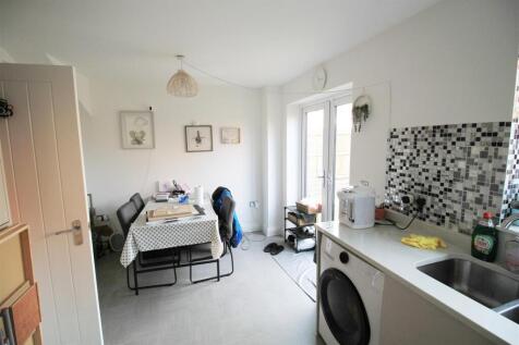 Dining room.jpg