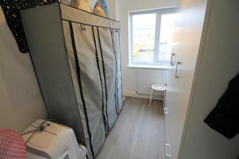 Bedroom 3.jpg