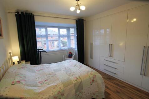 Bedroom1.jpg