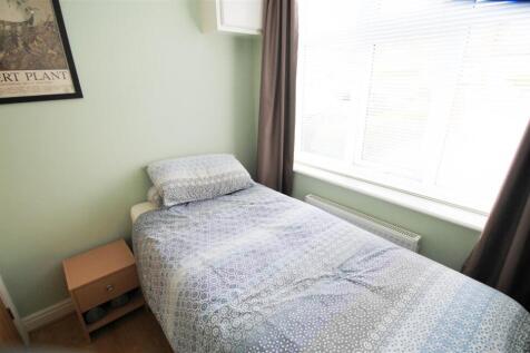 Bedroom 4.jpg
