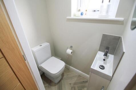 Downstairs Toilet.jpg