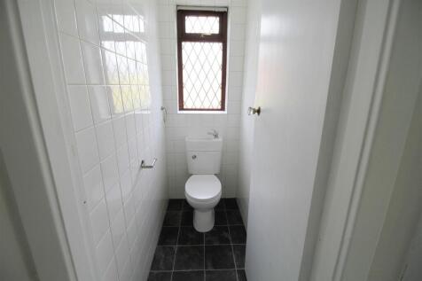 Lavatory.jpg