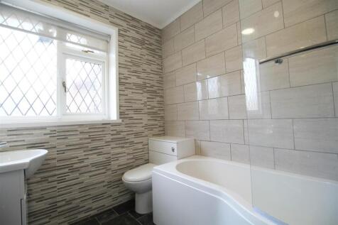 Family Bathroom.jpg