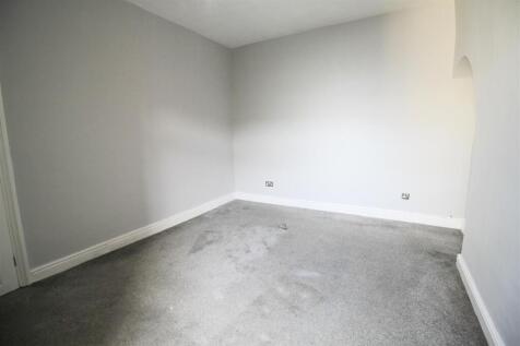 Bedroom 1..jpg