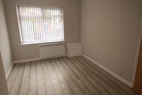 Lounge 1.jpg