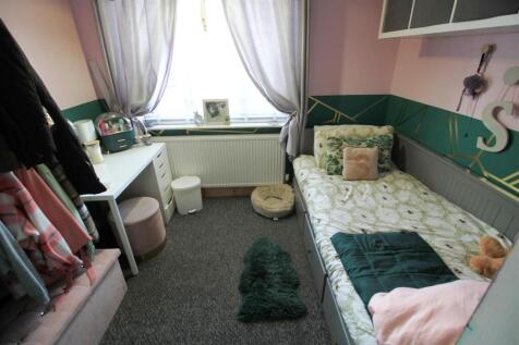 Bedroom,..jpg