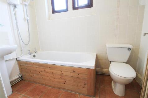 Bathroom.jpg