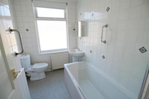 Bathroom.jpg