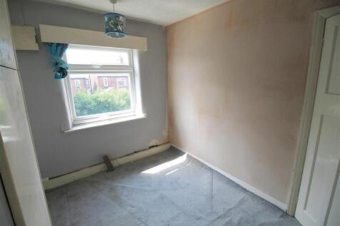 Bedroom..jpg
