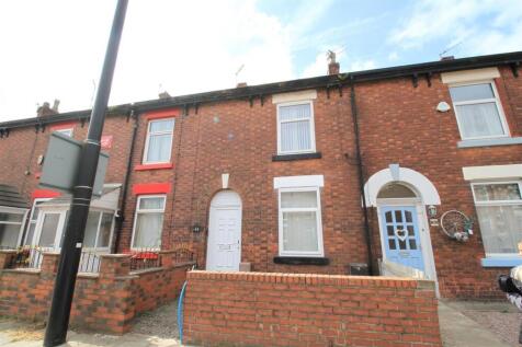 Front - 40 Droylsden.jpg