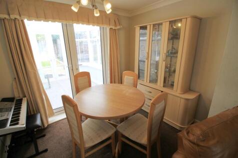 Dining area.jpg