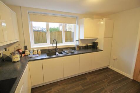 Kitchen..jpg