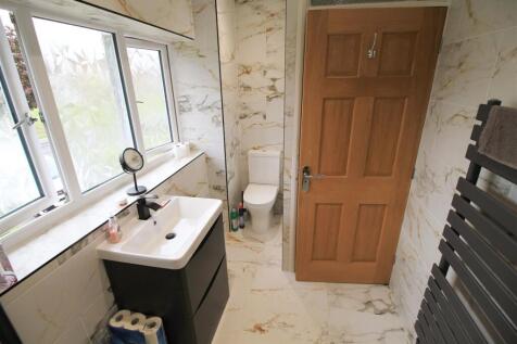 Shower room.jpg