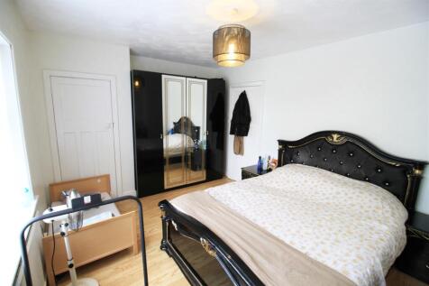 Bedroom1.jpg