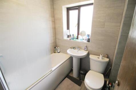 Bathroom.jpg