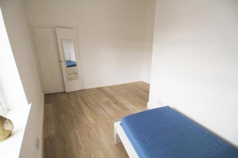 Room 4.jpg