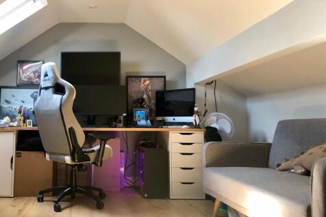 Loft room.jpg