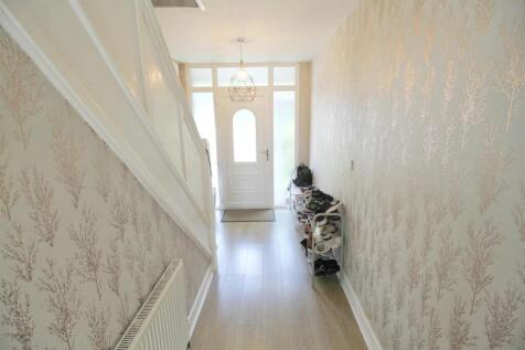 Entrance hall.jpg