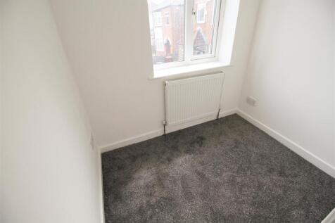 Bedroom..jpg