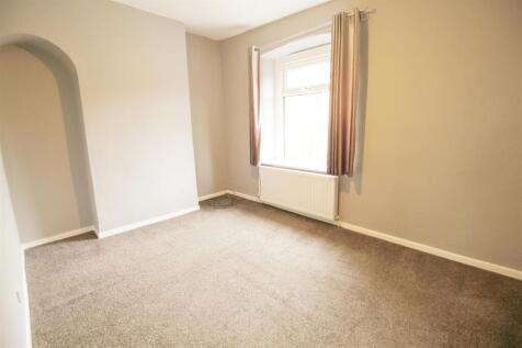 Bedroom 2.jpg