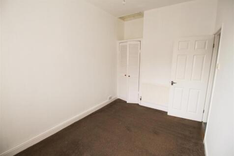 Bedroom..jpg