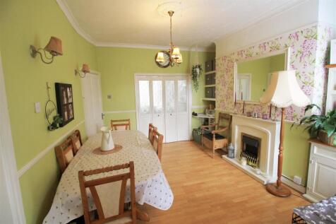 Dining room.jpg