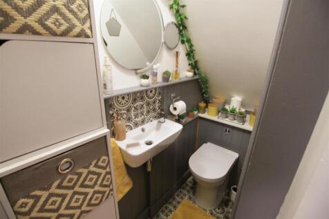 Downstairs Loo.jpg