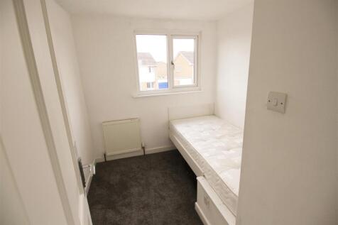 Bedroom 3.jpg