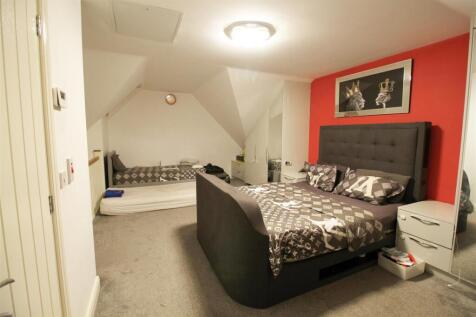 Bedroom 4.jpg