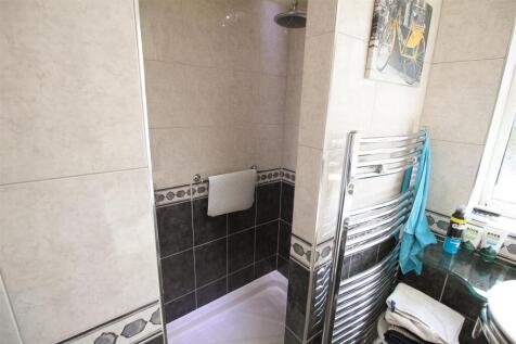 Shower.jpg