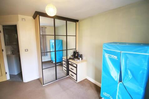Bedroom 2.jpg