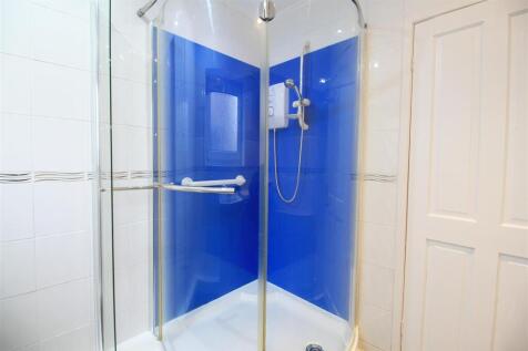 Shower.jpg
