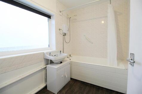 Bathroom.jpg