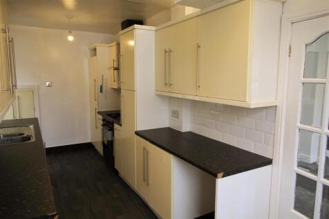 Kitchen 1.jpg