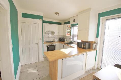 Kitchen..jpg