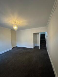 4 - 25 Manchester Rd.jpg
