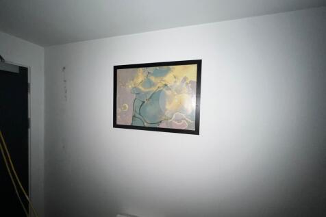 8b01b6bd-ad50-4ba9-9d7f-bcaffa0688d5.jpg