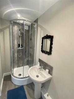 2 Ensuite