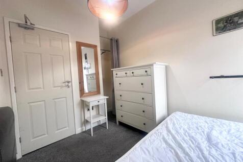 WhatsApp Image 2025-11-12 at 13.47.09_5c212cc3.jpg