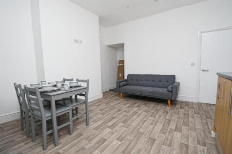 27 Nairne St 8.jpg