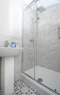 Pic 17 - 12 Ulster Street.jpg