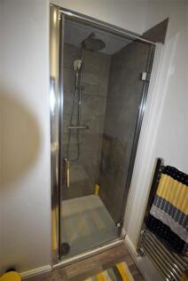 Bedroom 2 Ensuite