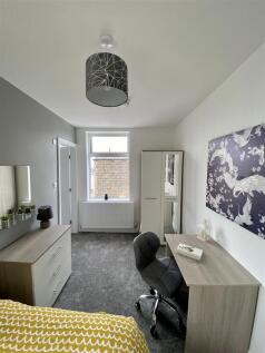 Bedroom 4 Ensuite