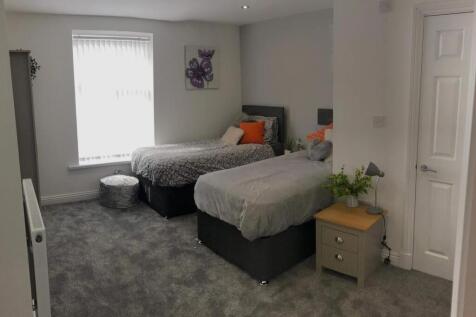 single 2 bed room.JPG